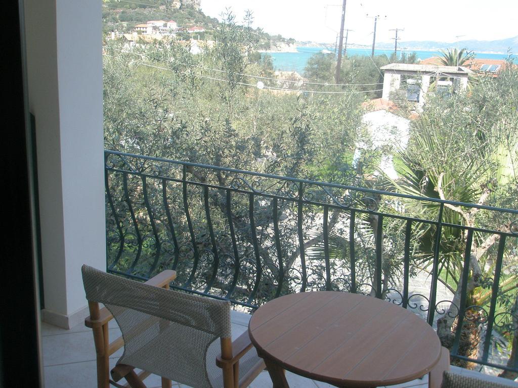 Annas Villa Keri Room photo
